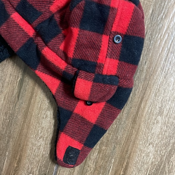 Baby Gap Red & Black Buffalo Plaid Trapper Hat in size Medium/Large - Picture 4 of 7
